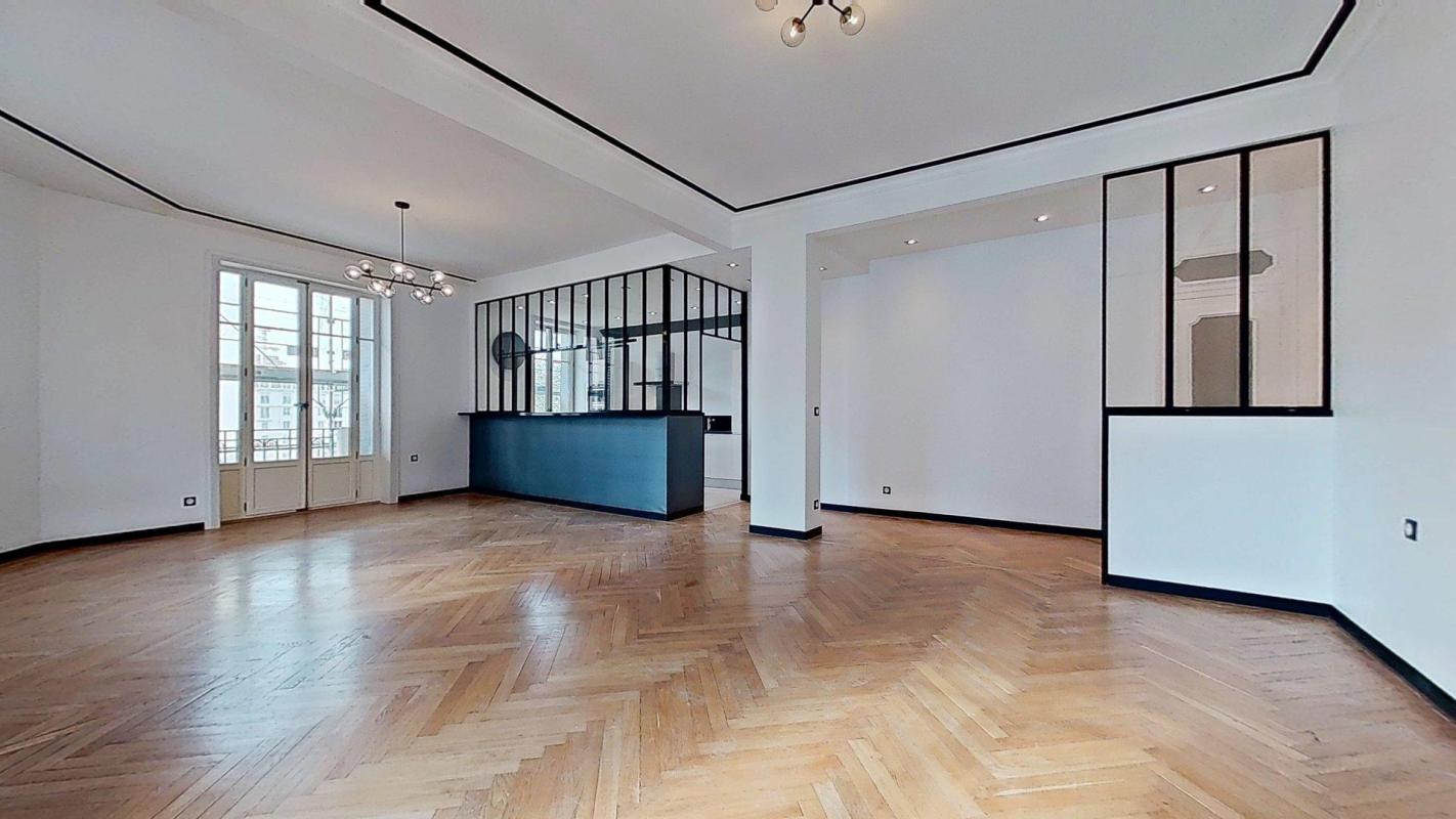Flat Rue Waldeck-Rousseau in Lyon