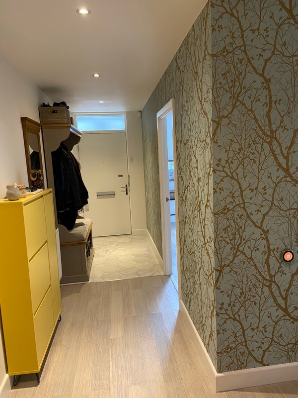 Room Laburnum Street in Greater London