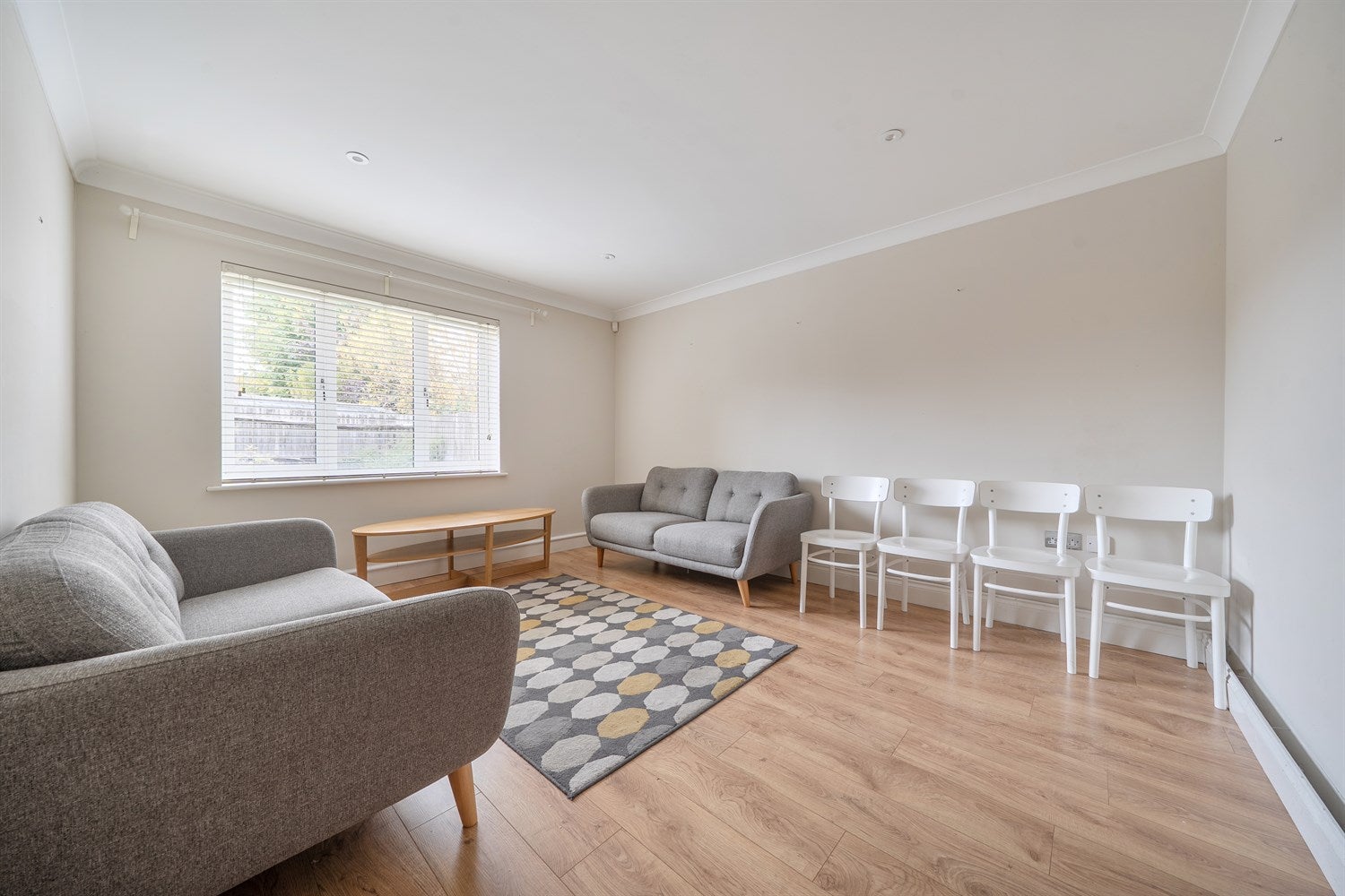 Flat Elm Grove in Horsham