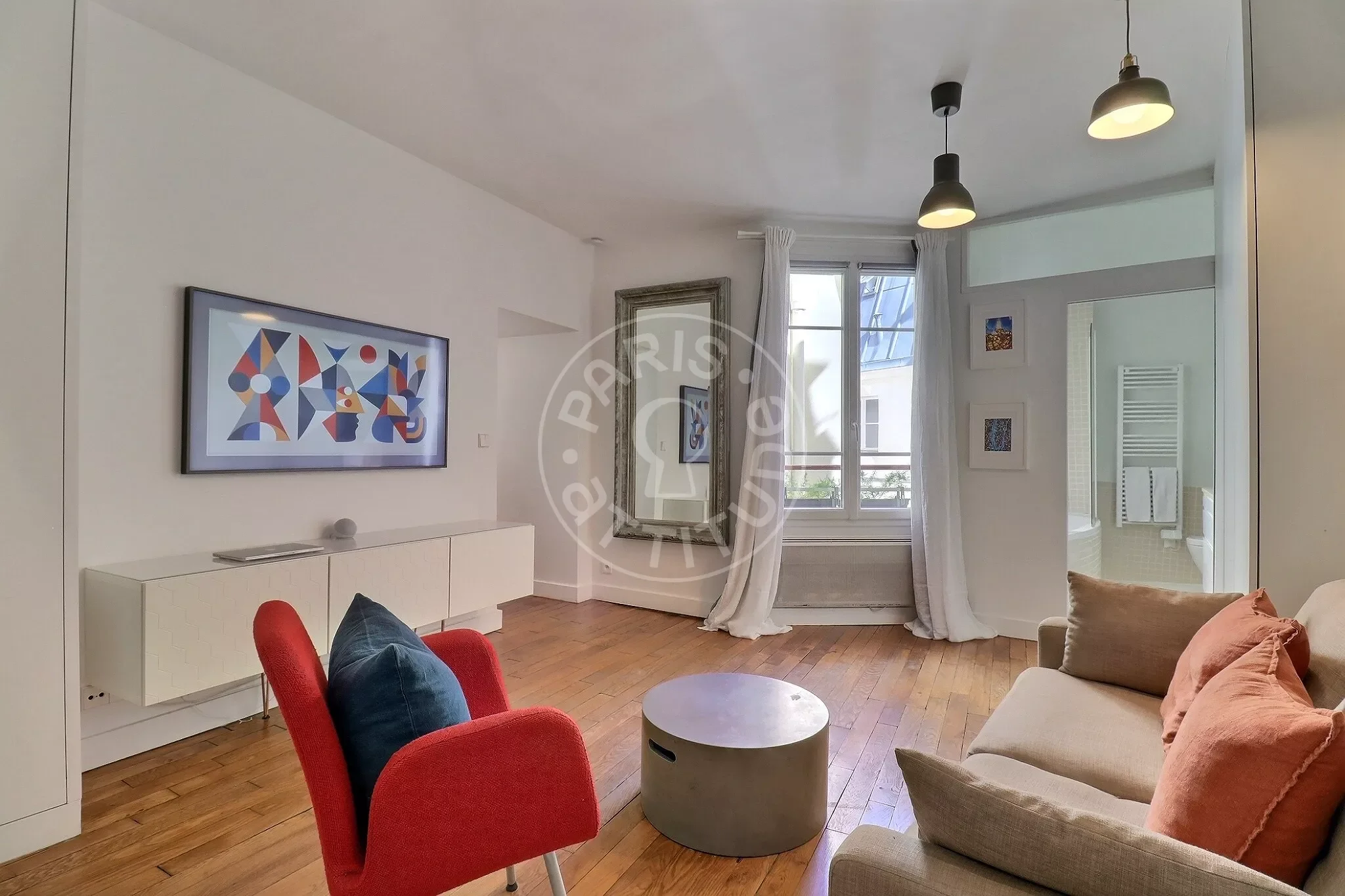 Appartement Rue Croix des Petits Champs à Paris
