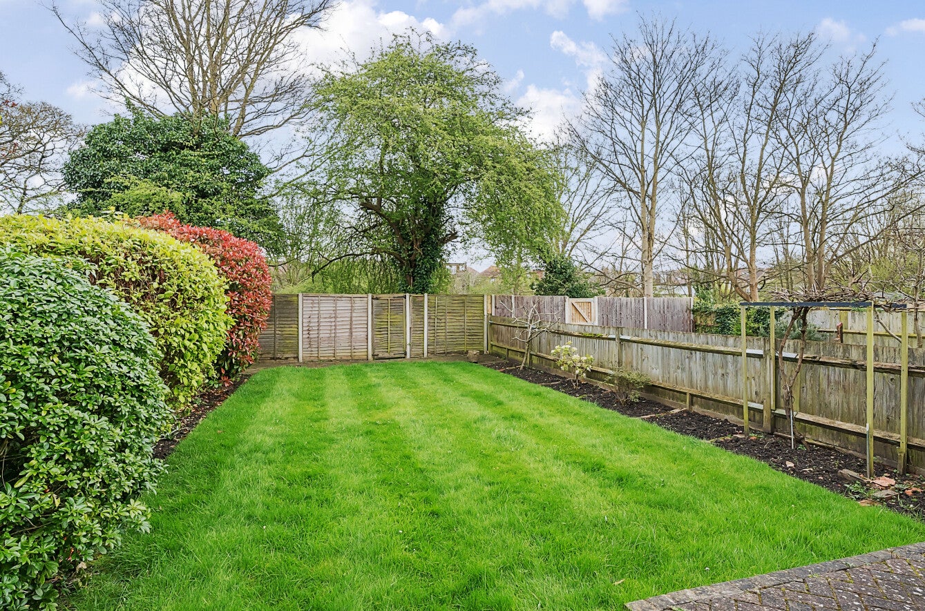 House Walmington Fold in Greater London