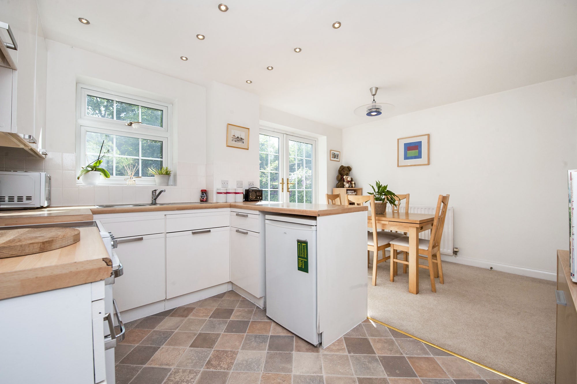 House Whittle Close in Cheltenham