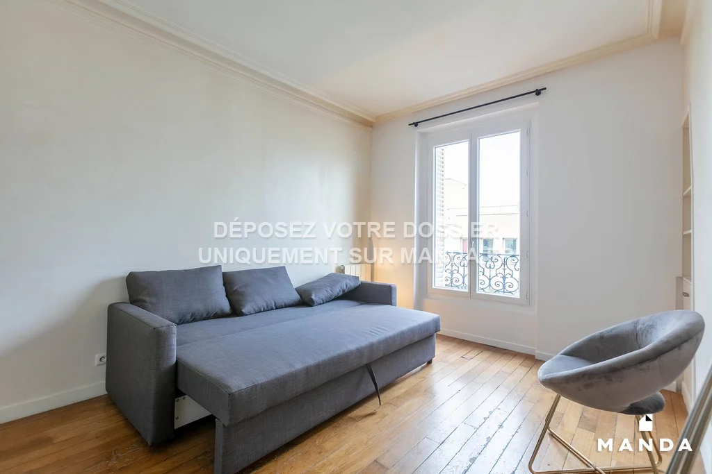 Flat Rue Merlin in Paris