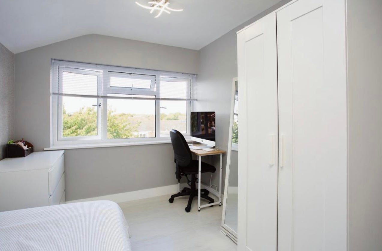 Room Churcher Close in Gosport
