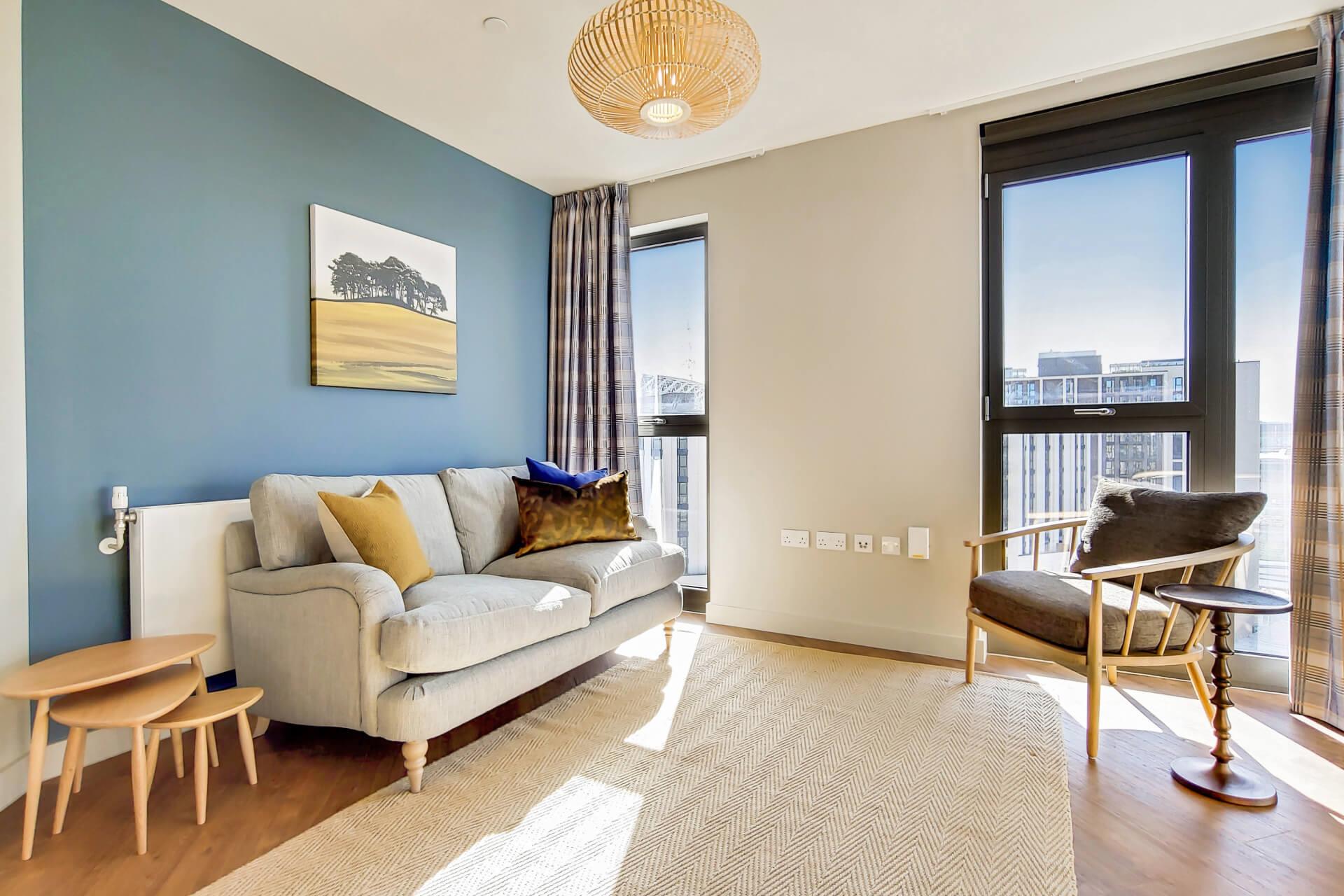 Flat Weaver Walk in Greater London
