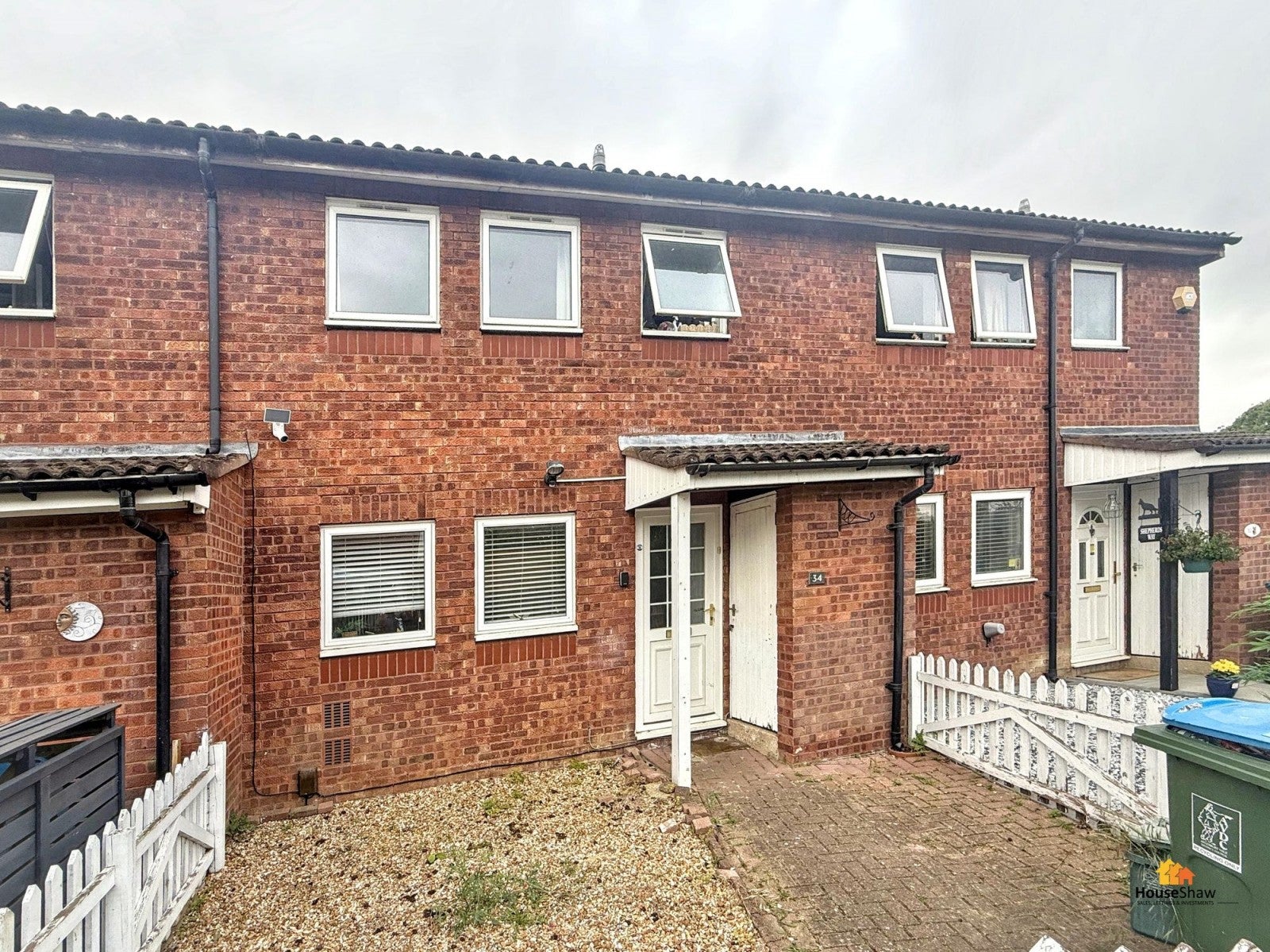 Room Plym Close in Aylesbury