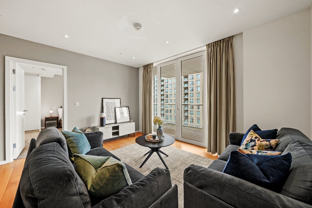 Flat Celebration Avenue in Greater London