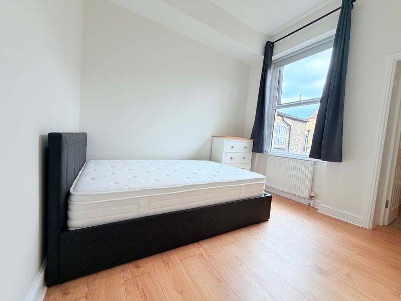 Room Tancred Road in Greater London