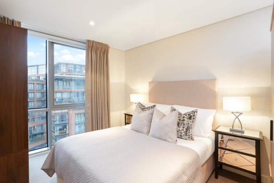 Flat Merchant Square in City of Westminster