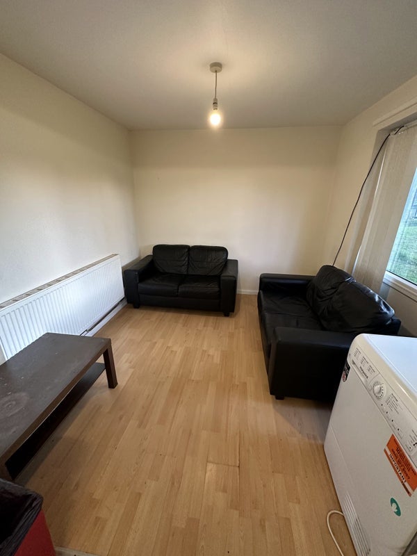 Room Leasow Drive in Birmingham