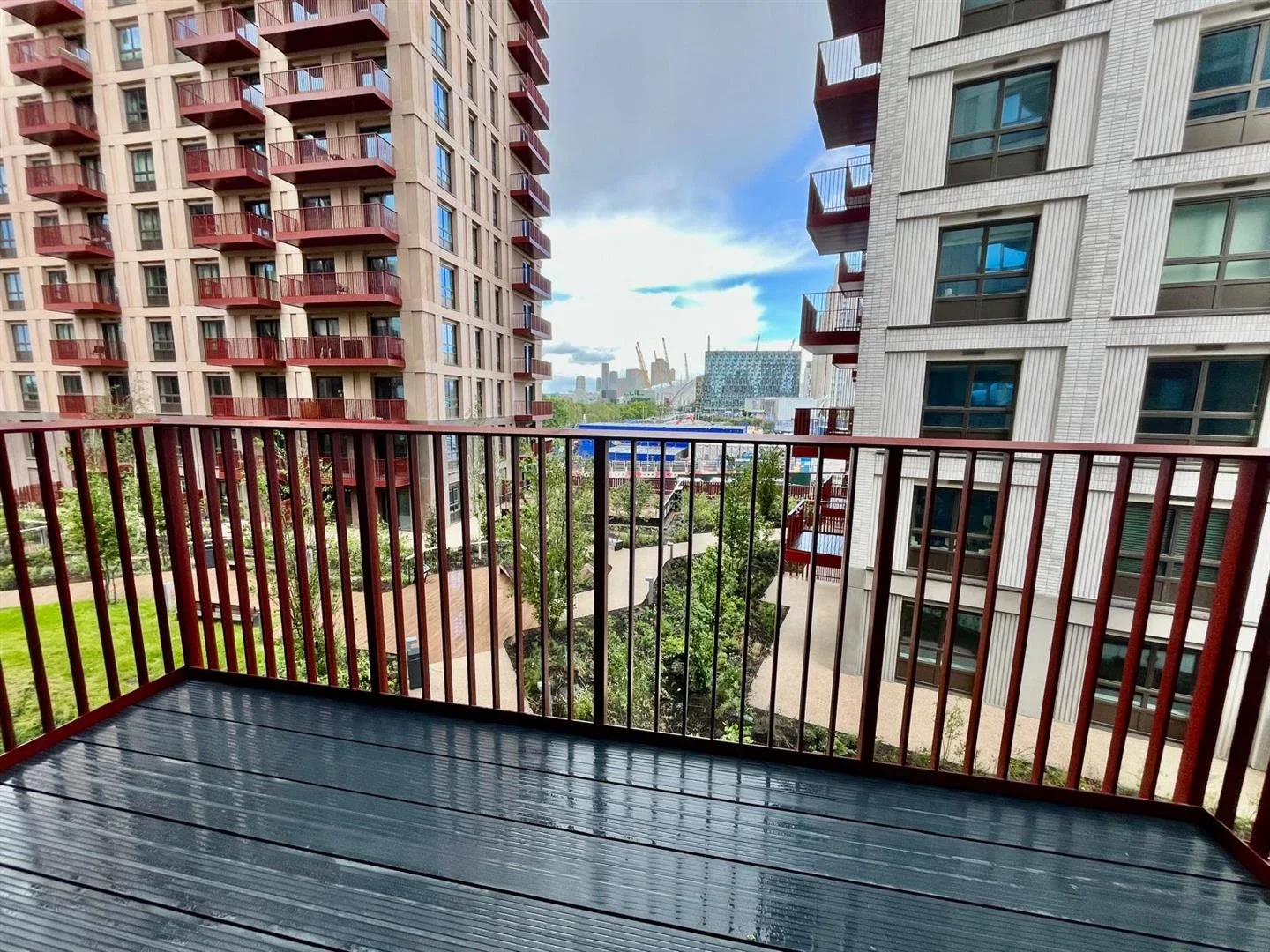 Flat Pilot Walk in Greater London