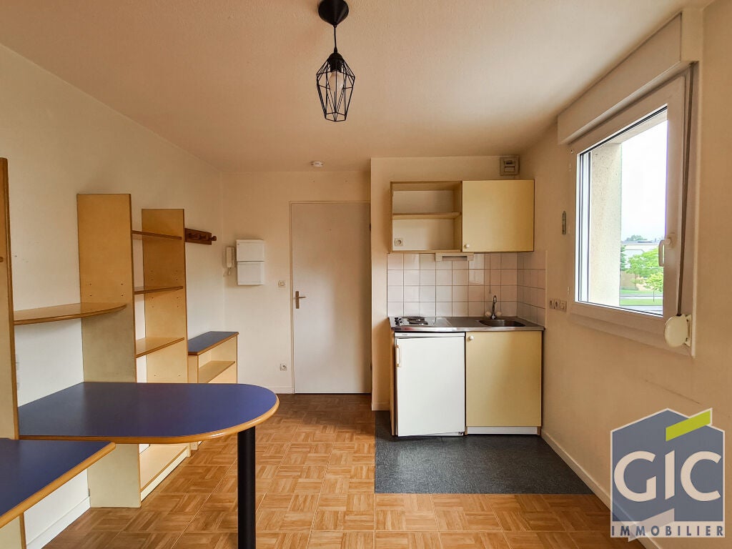 Flat Rue René Cassin in Caen