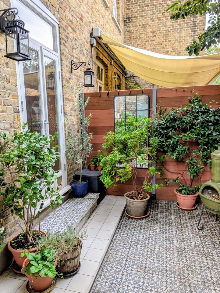 Flat Spencer Mews in Greater London