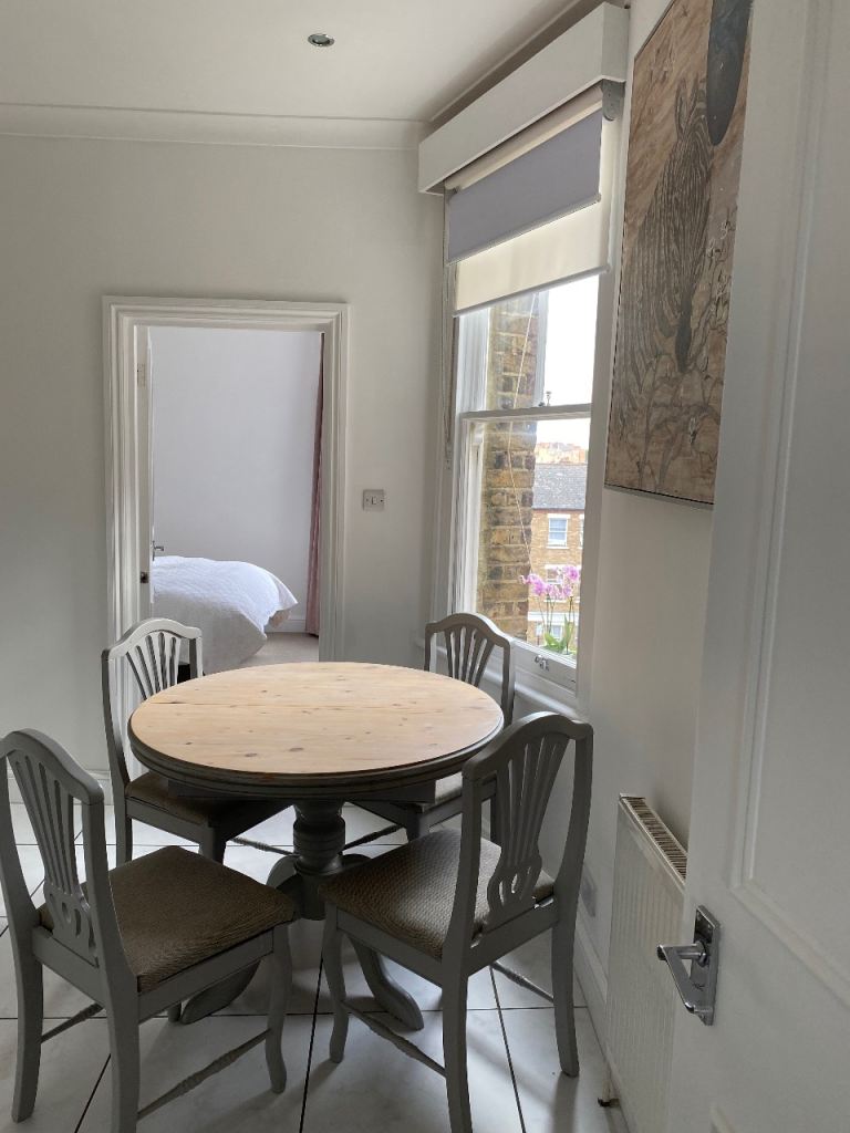 Flat Kingwood Road in Greater London