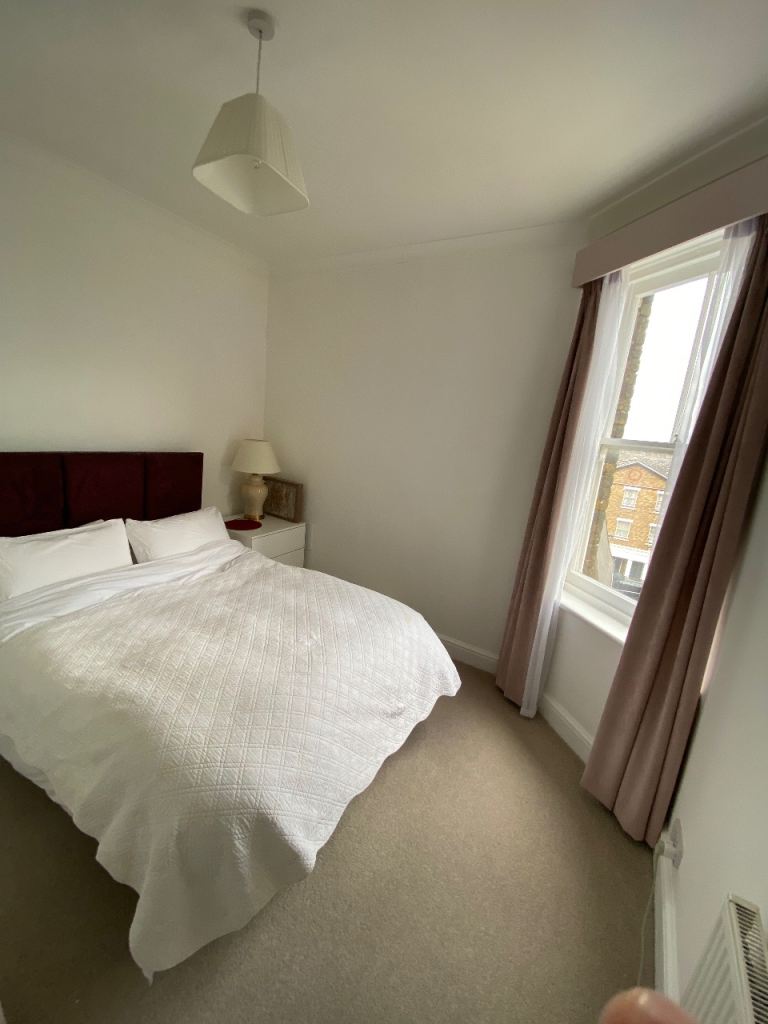 Flat Kingwood Road in Greater London