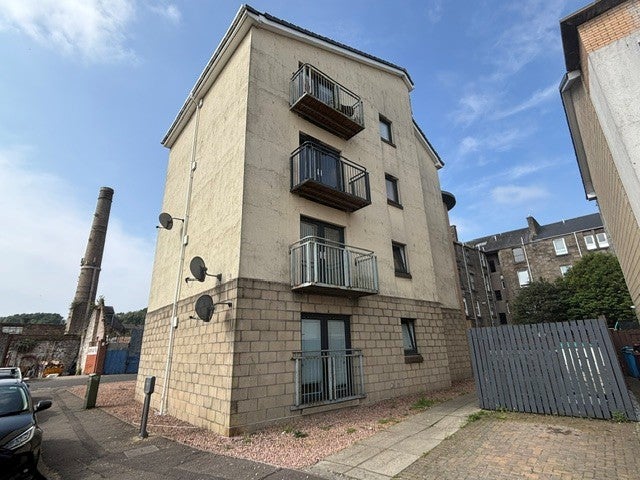 Flat West Court in Dundee
