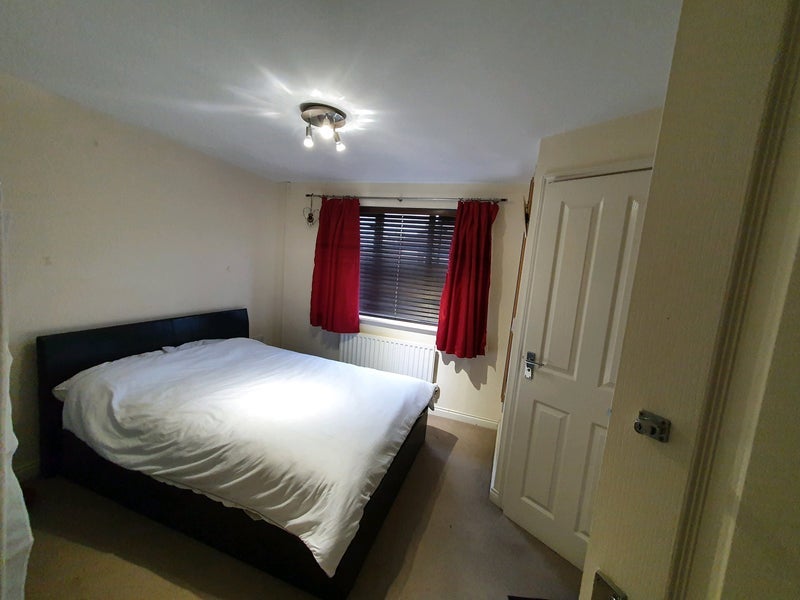 Room Foxham Drive in Manchester