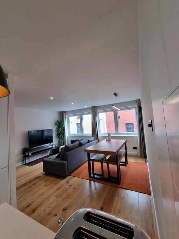 Room Trafalgar Lane in City of Edinburgh