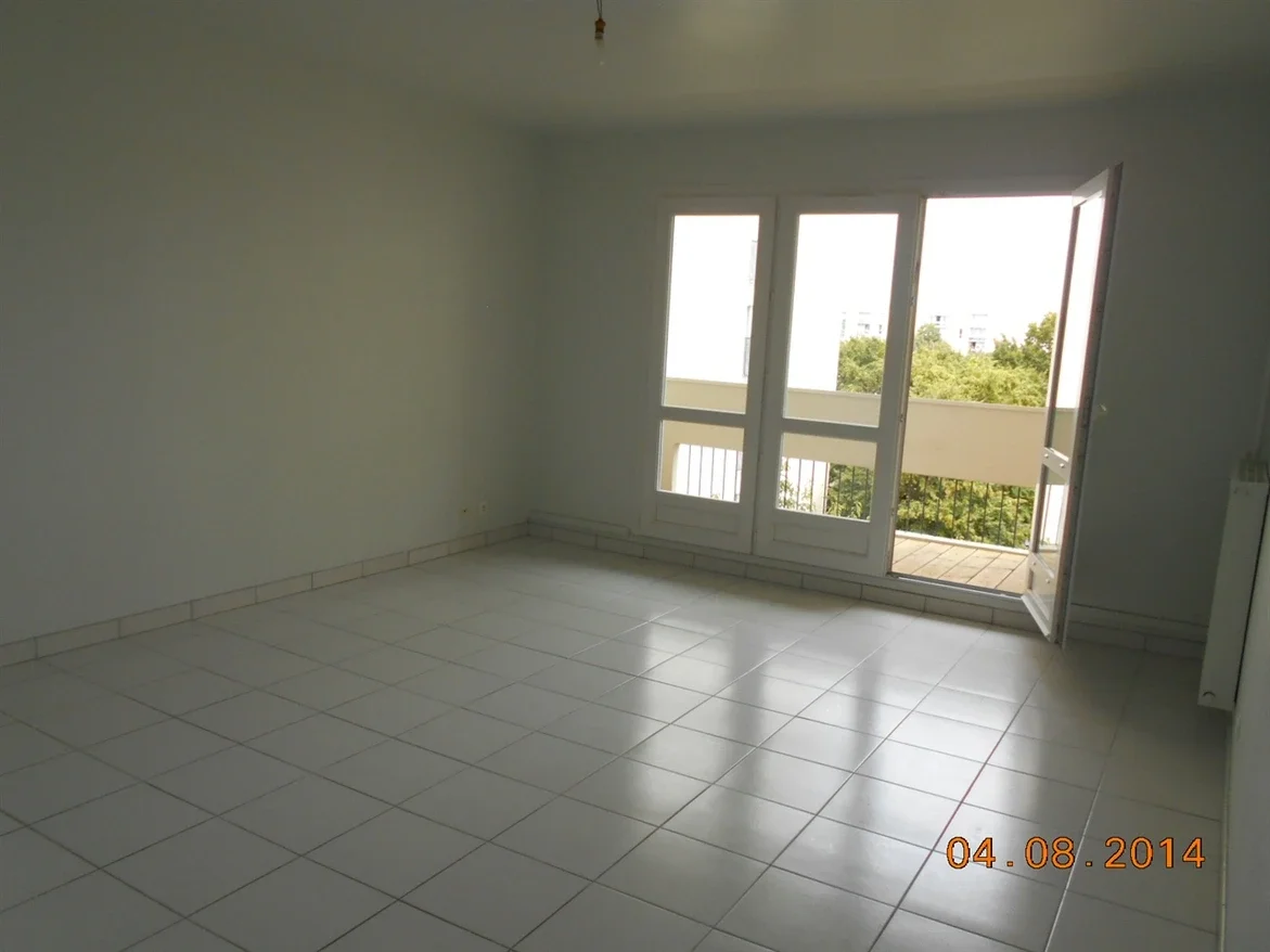 Appartement Allée du Mas de la Pierre Levée à Angoulême