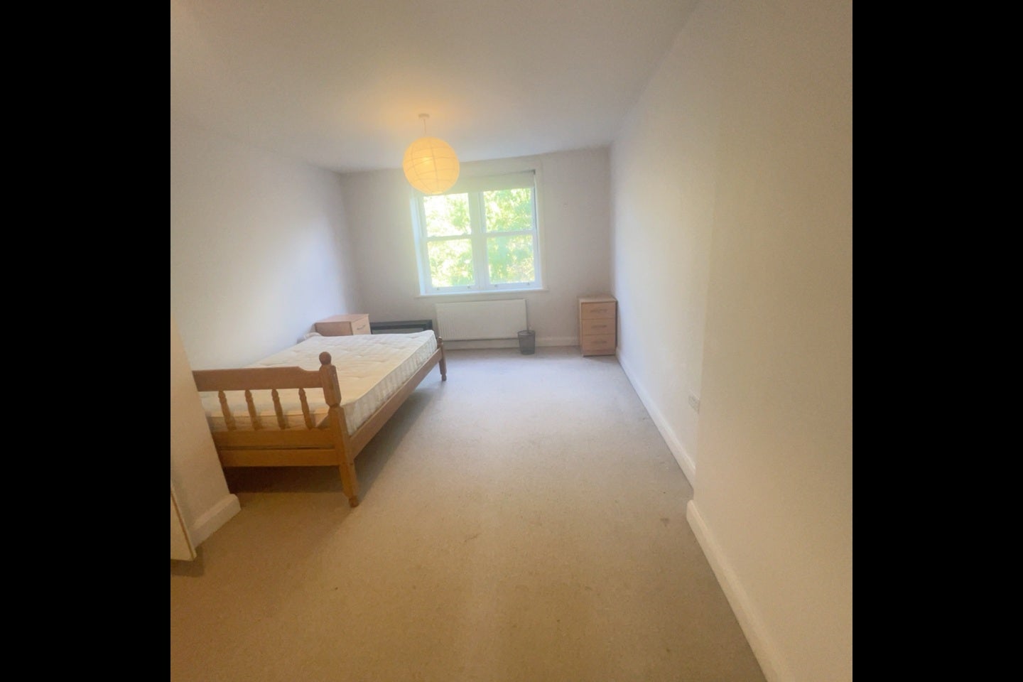 Flat Grange Park in Greater London