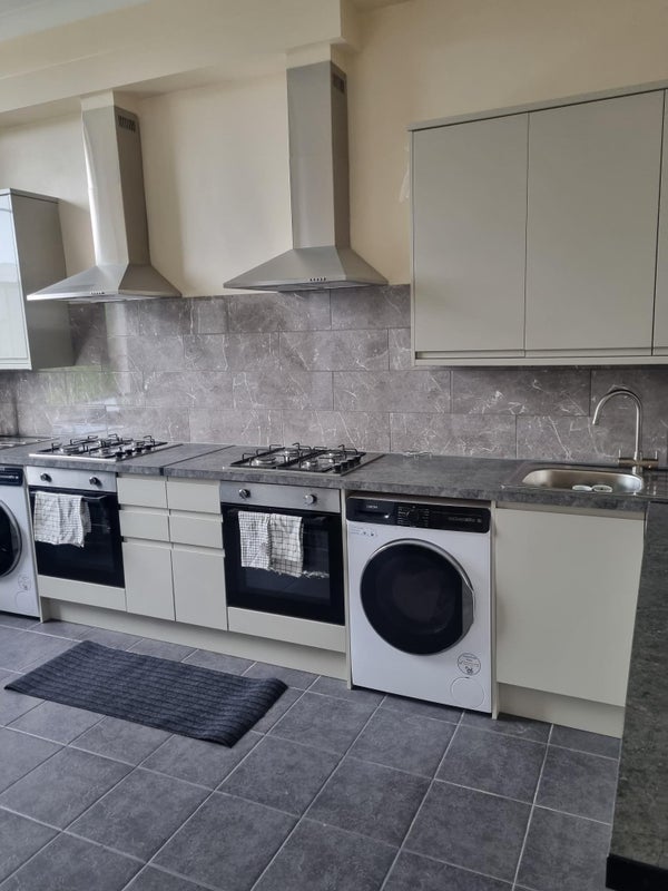 Flat Henderson Row in City of Edinburgh
