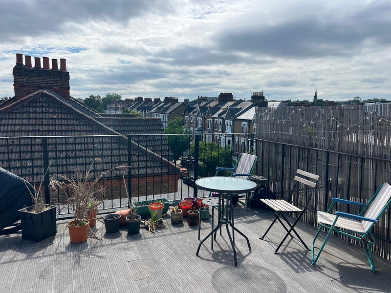 Flat Kilburn High Road in Greater London