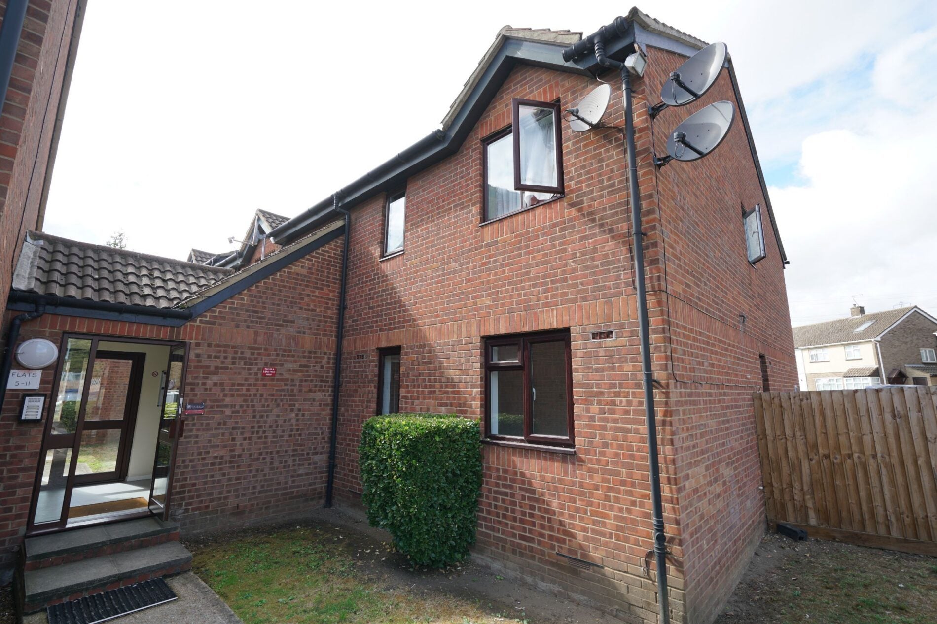 Flat Parsonage Road in Grays