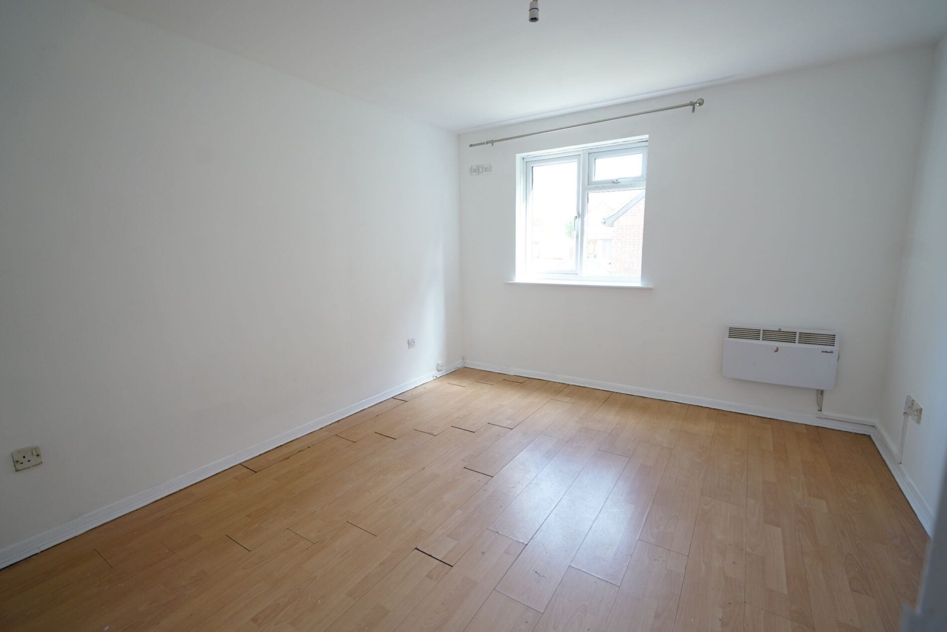 Flat Parsonage Road in Grays