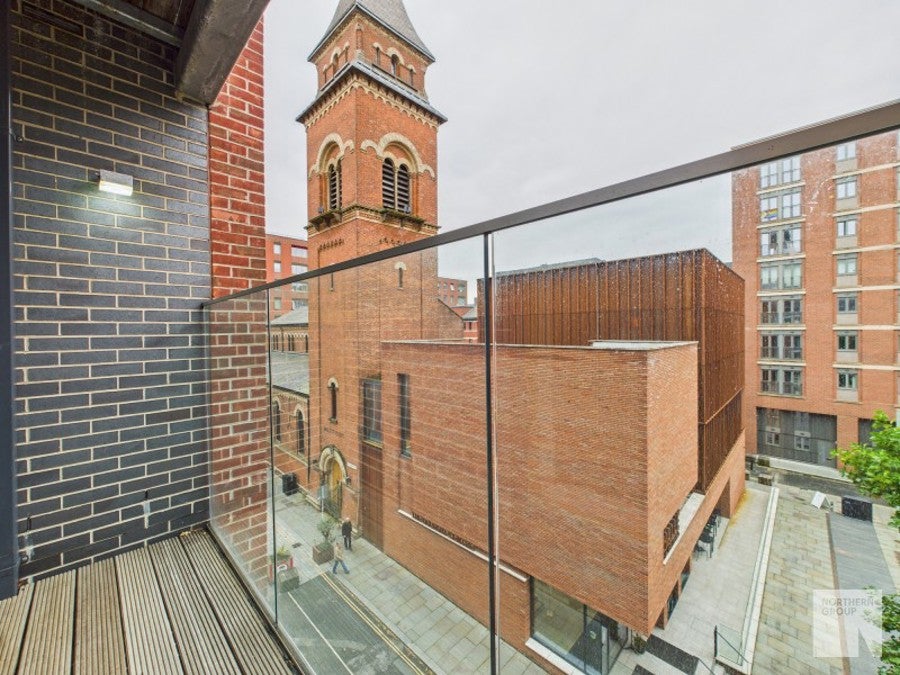 Flat Cutting Room Square in Manchester