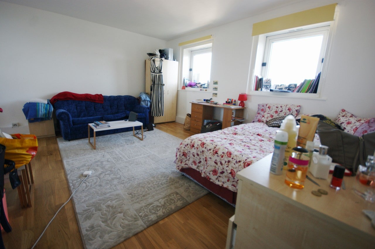 Flat Harrington Square in London