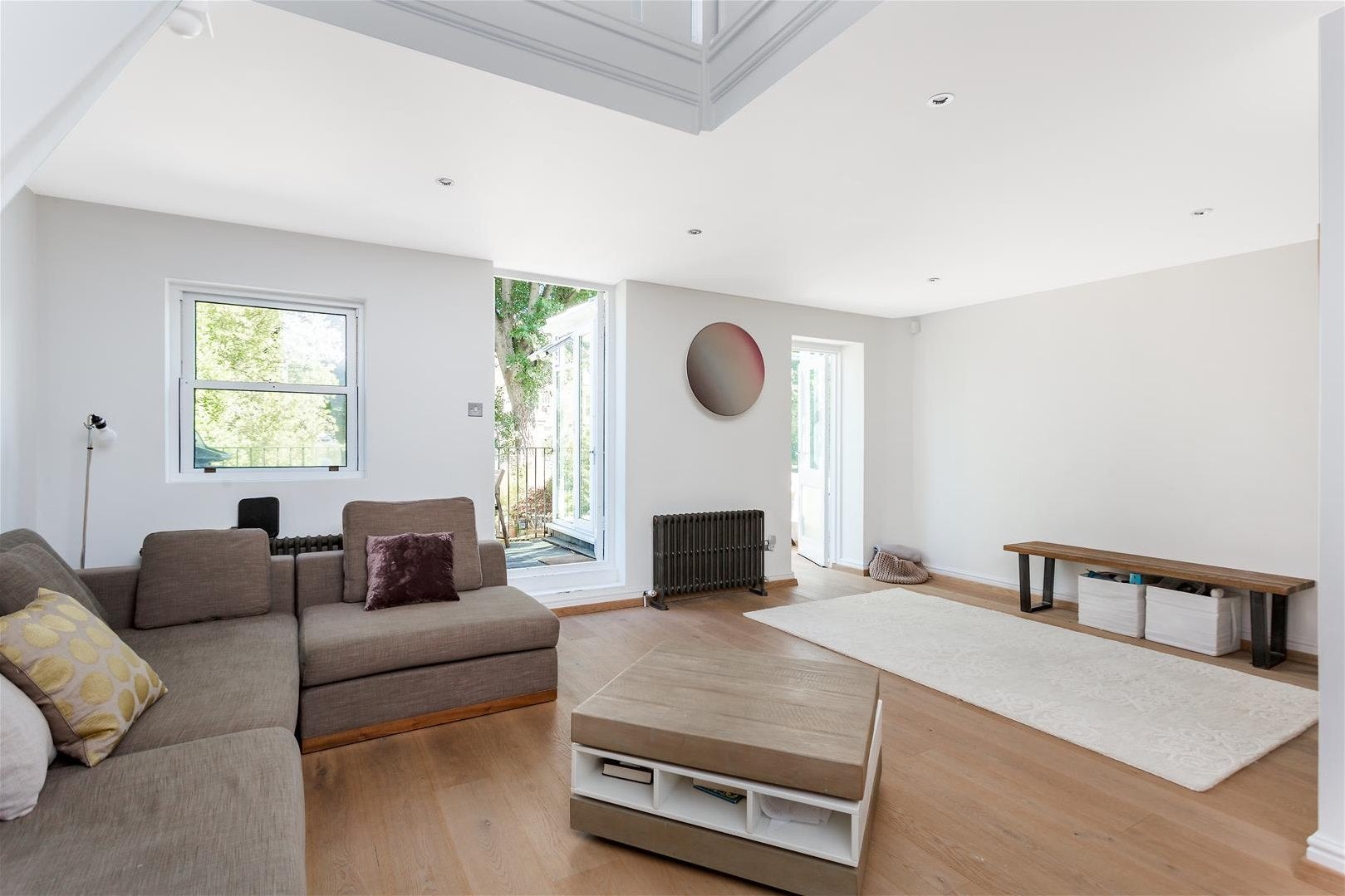 Flat Greencroft Gardens in Greater London