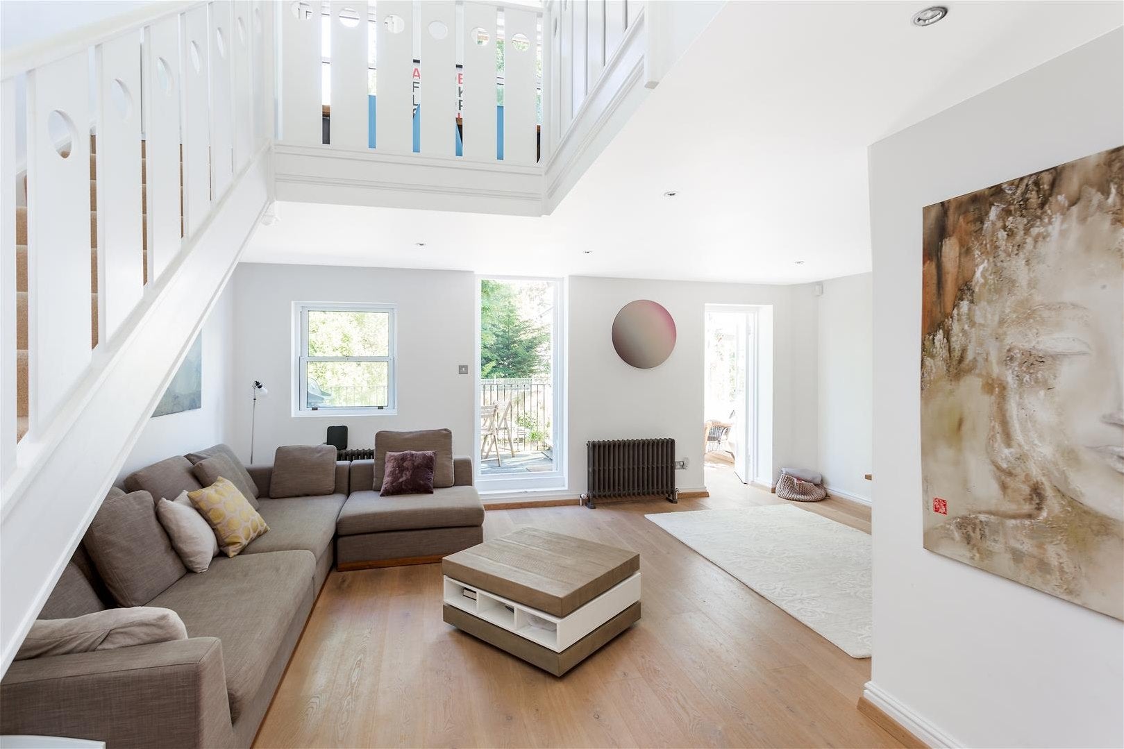 Flat Greencroft Gardens in Greater London