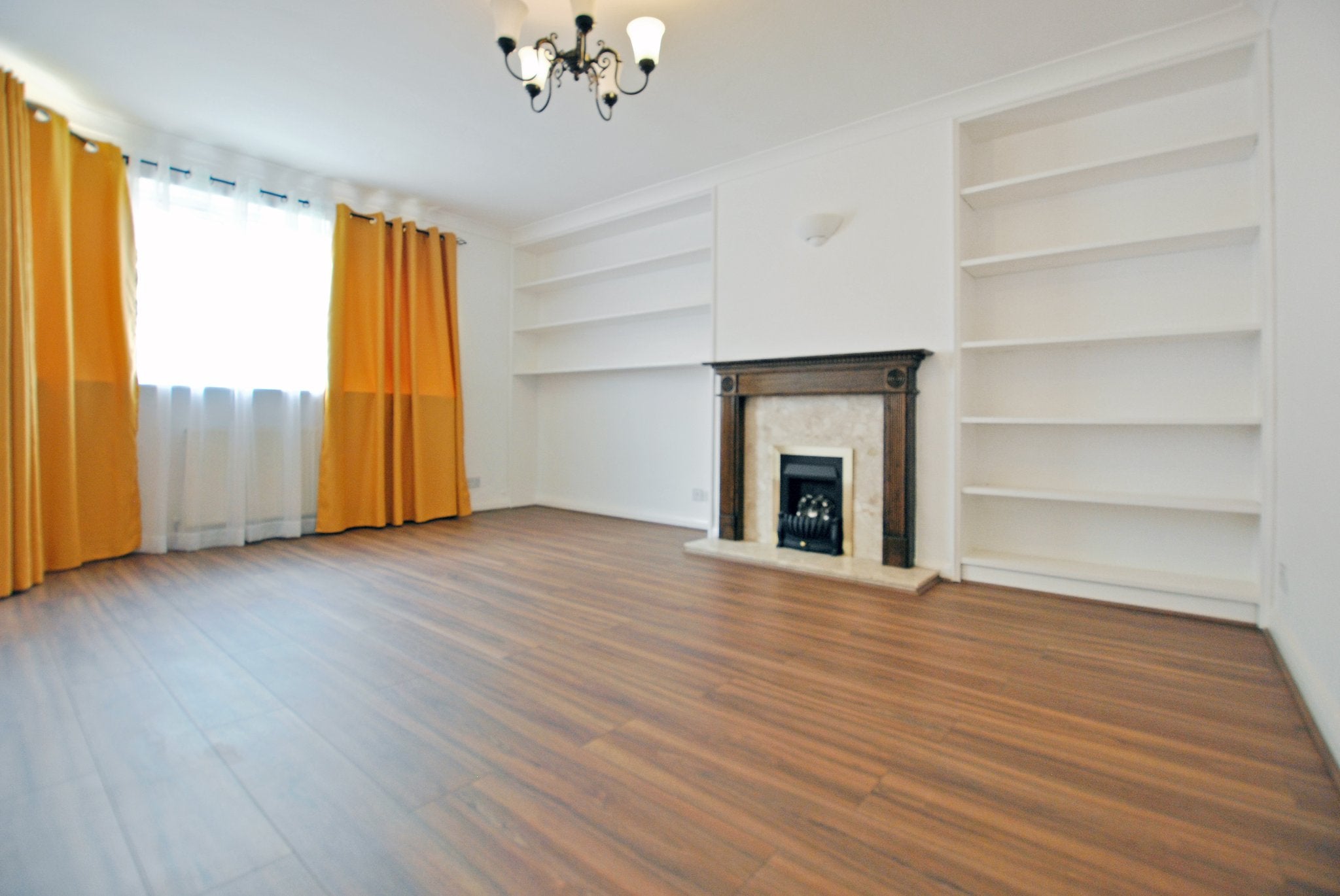 Flat Westmere Drive in Greater London