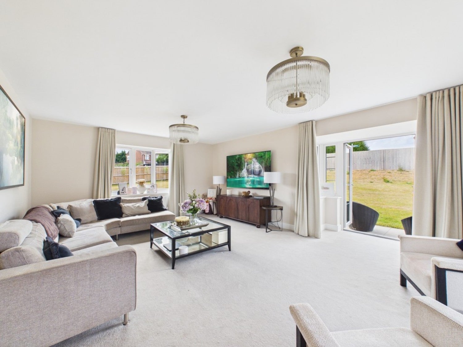 House Don Valley Crescent in Stoke-on-Trent