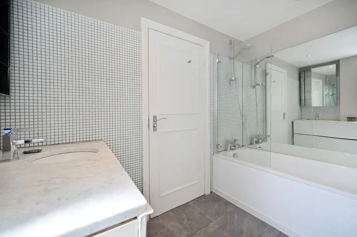 Flat Stanhope Place in City of Westminster