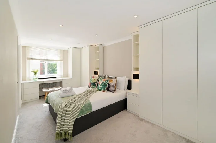 Flat Stanhope Place in City of Westminster