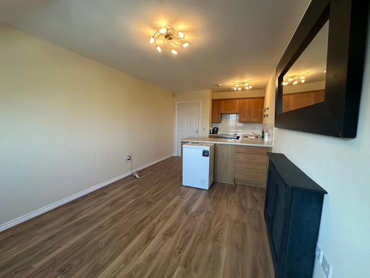 Flat Eleanor Cross Road in Waltham Cross