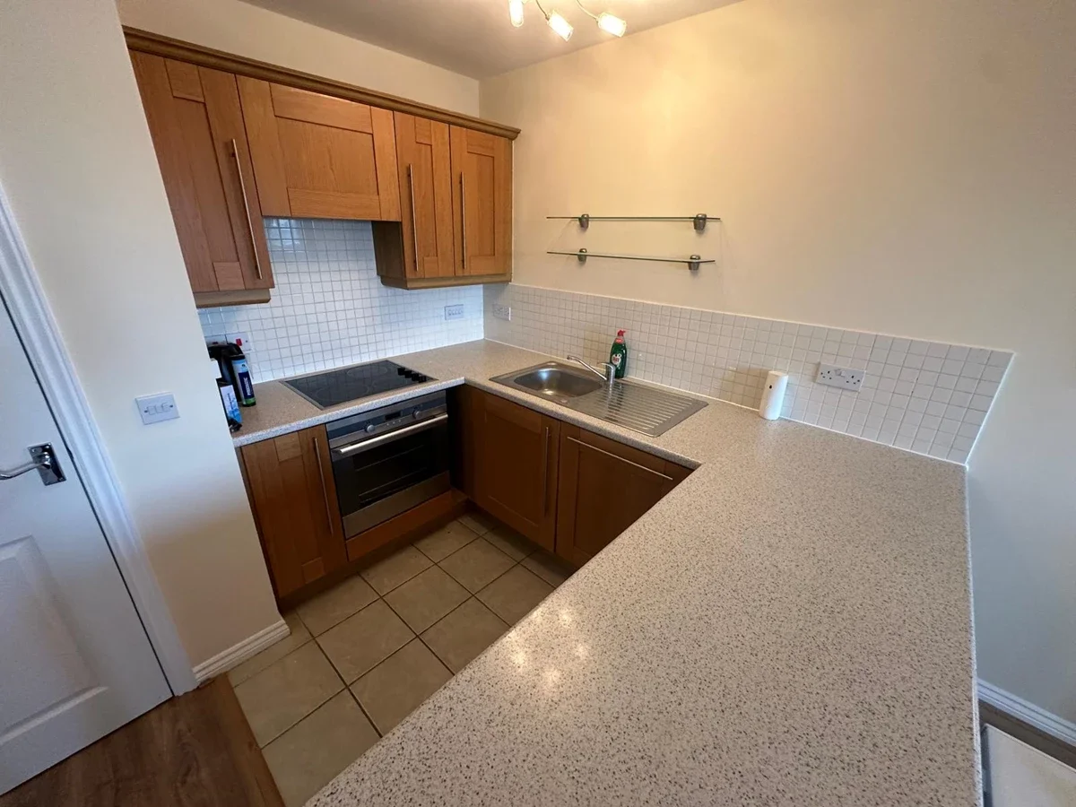 Flat Eleanor Cross Road in Waltham Cross
