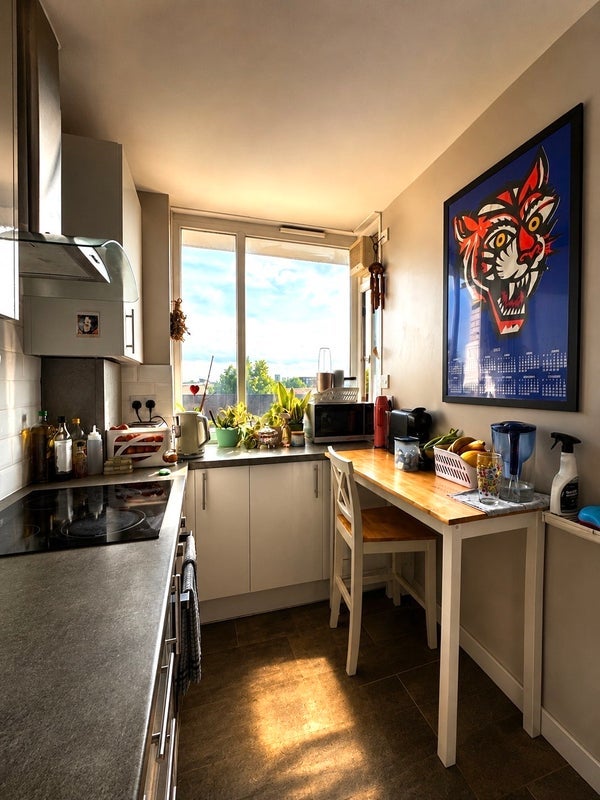Room Abbey Street in Greater London