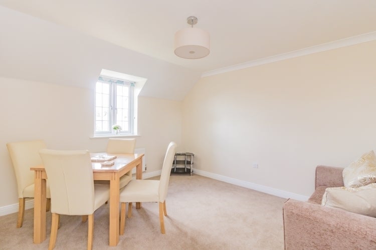 Flat Medhurst Way in Oxford
