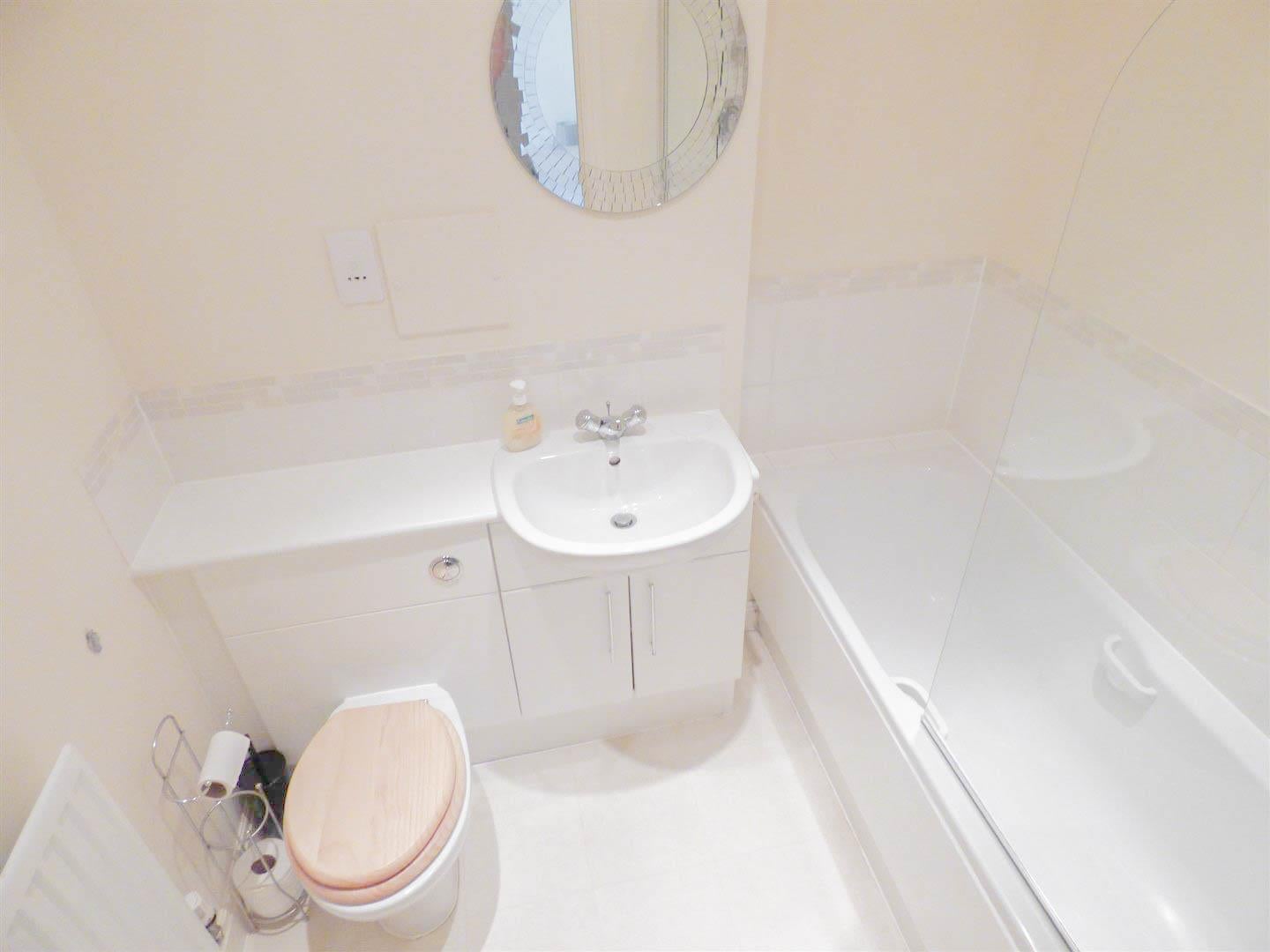 Flat Clifford Way in Maidstone