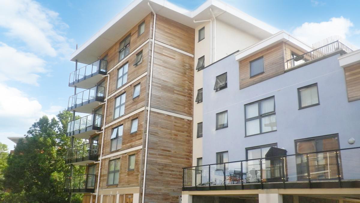 Flat Clifford Way in Maidstone