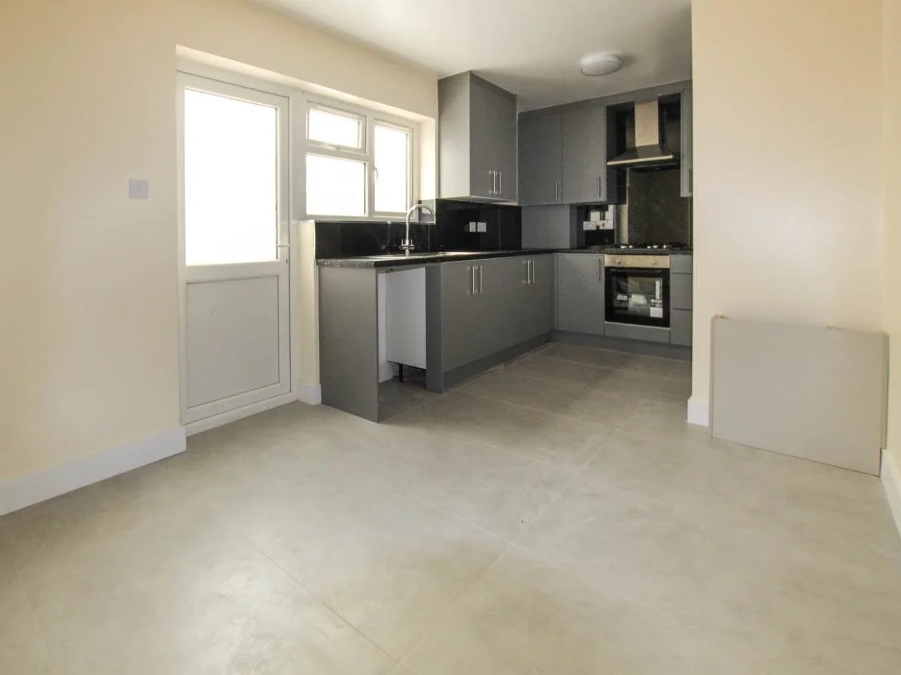 House Hobart Close in Greater London