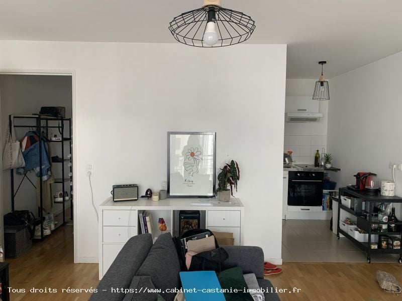Flat Avenue Sisley in Suresnes