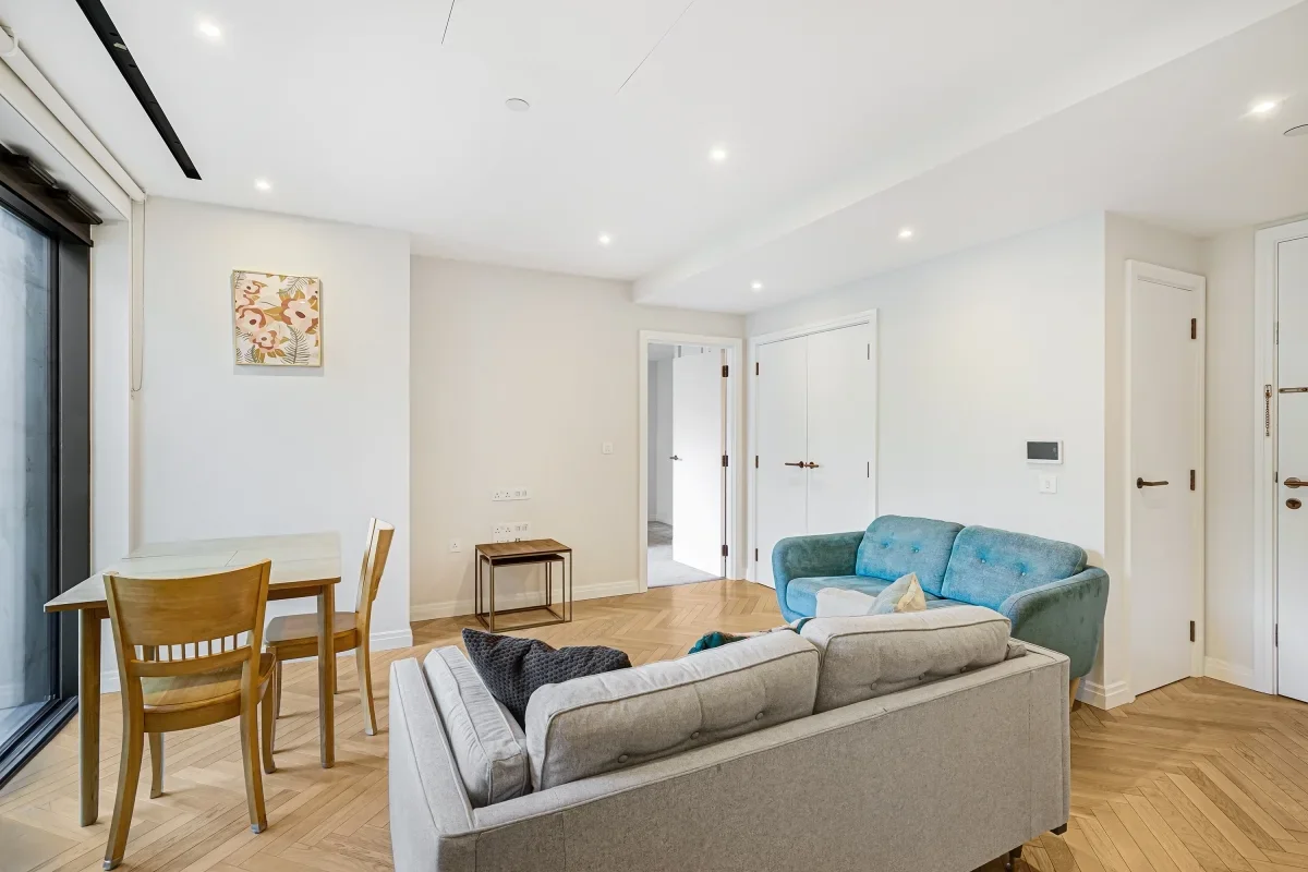 Flat William Morris Way in Greater London