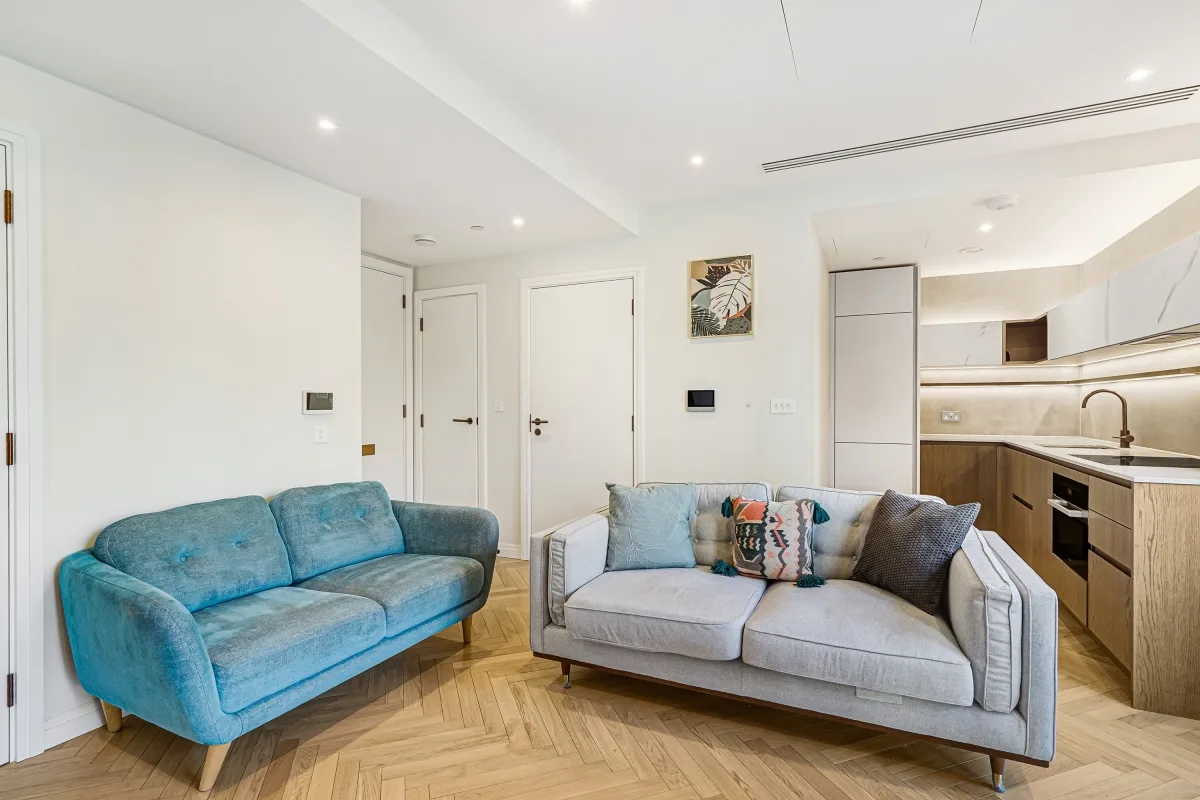 Flat William Morris Way in Greater London