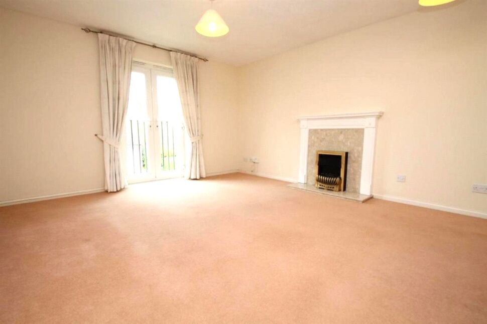 Flat Barker Road in Maidstone