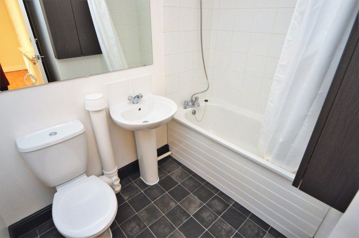 Flat Blenheim Road in St Albans