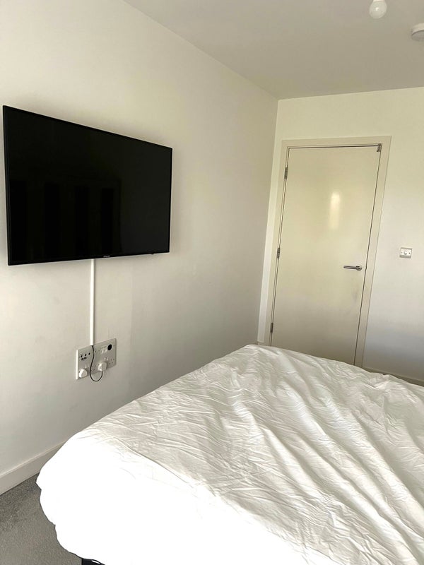 Room The Highway in Greater London