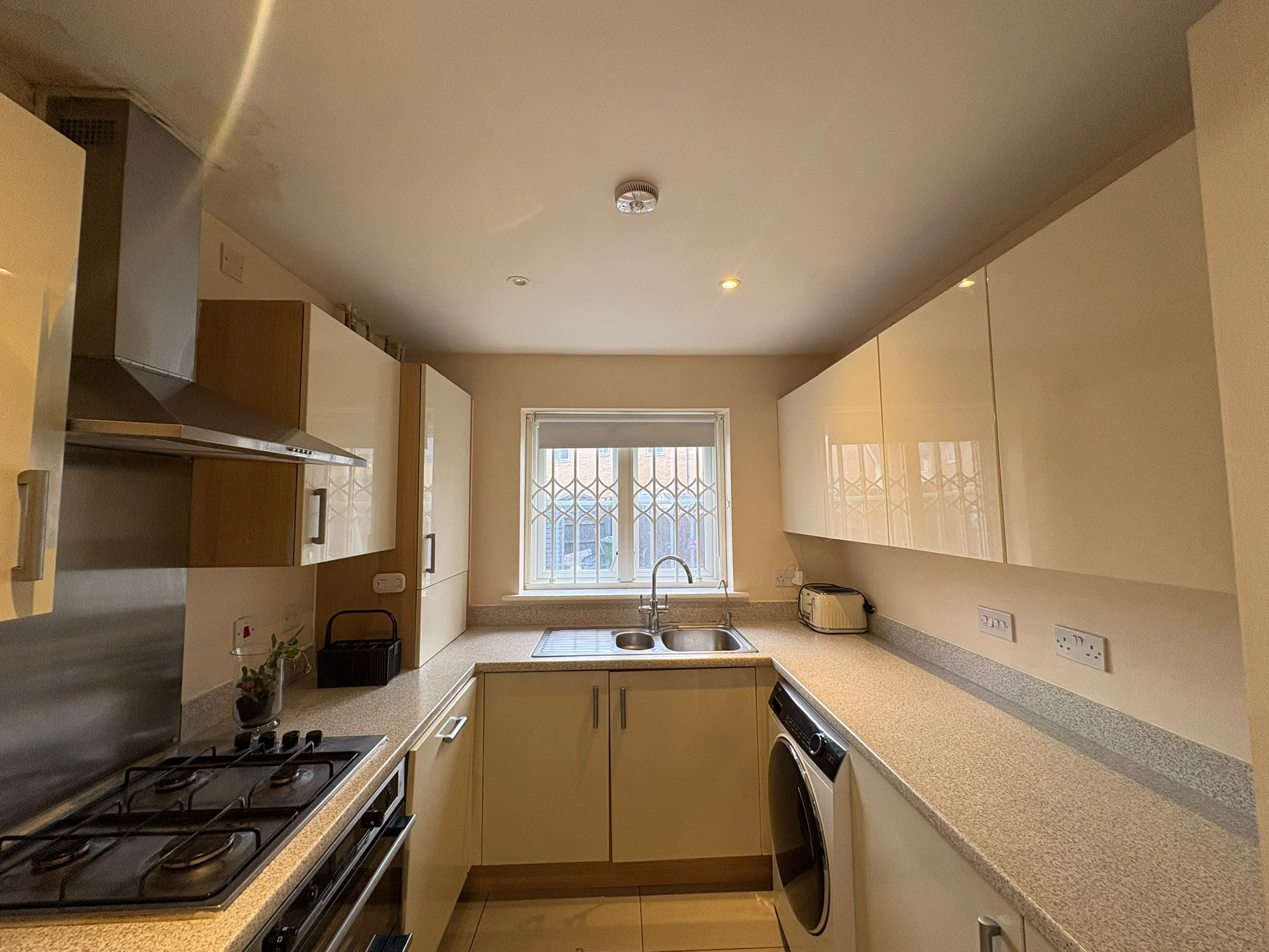 House Bernwelle Avenue in Greater London